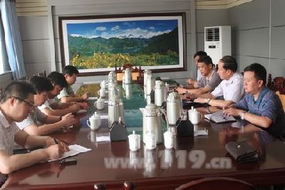 昌吉阜康副市長蔡忠強調舊樓房外墻保溫改造先過消防關